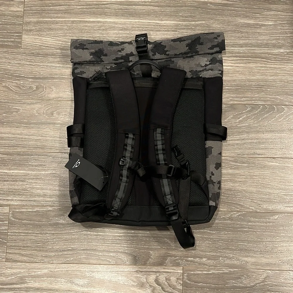 Oakley utility roll up backpack. NWT.